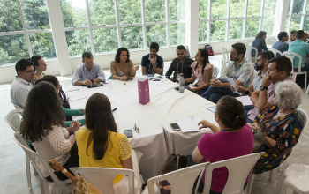Grupos se reuniram no Centro de Convivência do Campus do Pici para discutir o futuro do Estado (Foto: Viktor Braga/UFC)